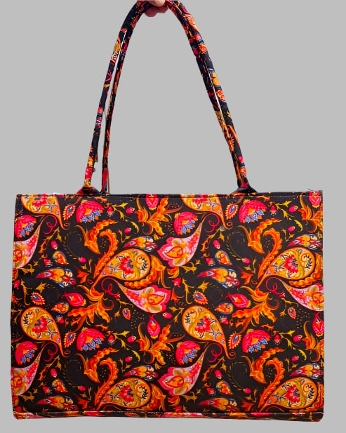 Eco Chic Canvas Tote Bag – Sustainable Style for Daily Use